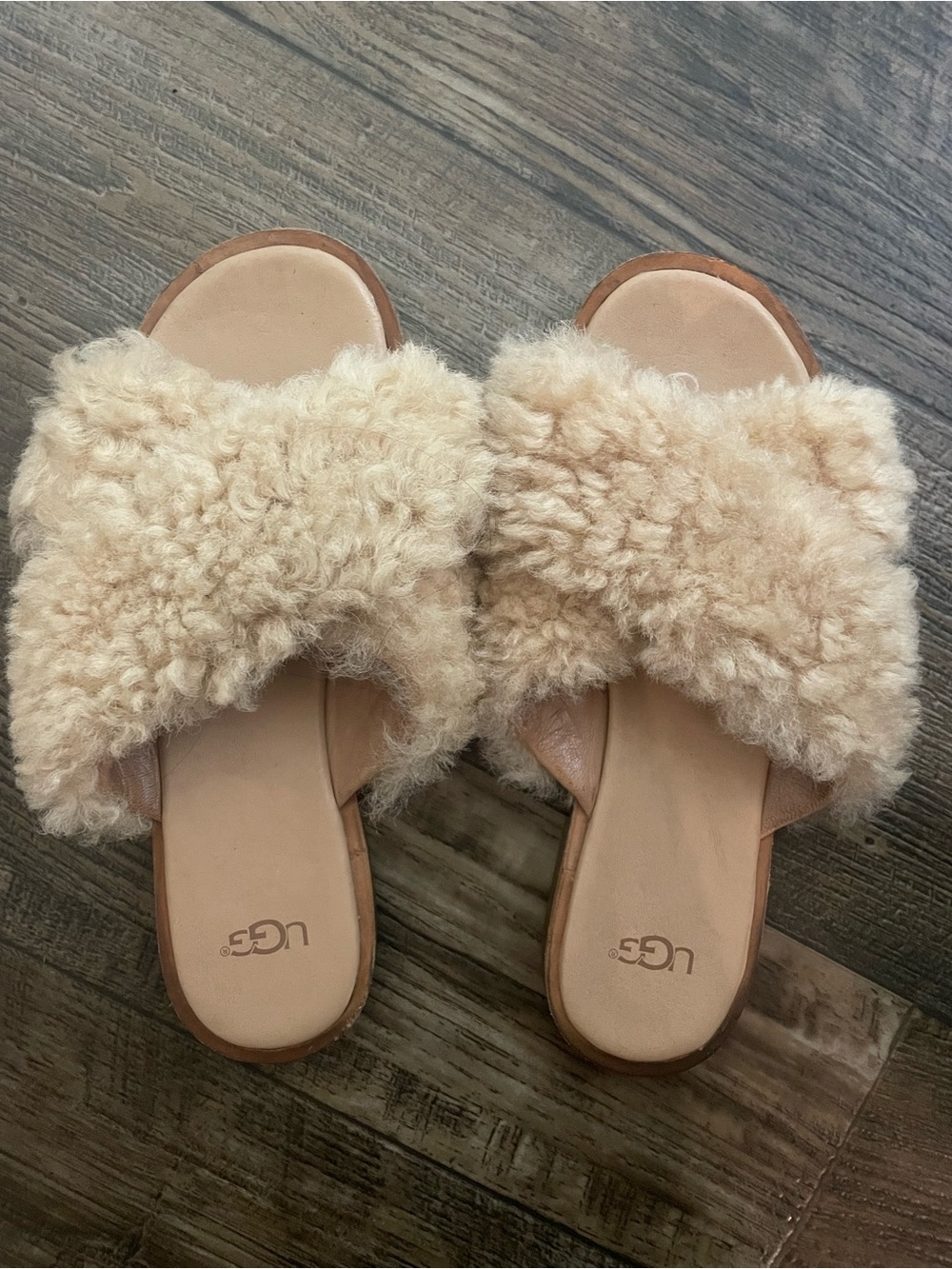 UGG Joni Beige Shearling Slides